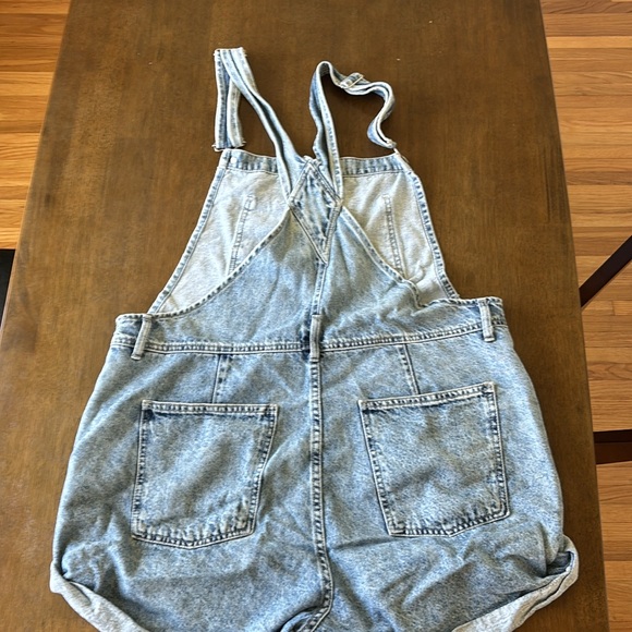 We the free Ziggy shortalls size Large - Picture 4 of 4